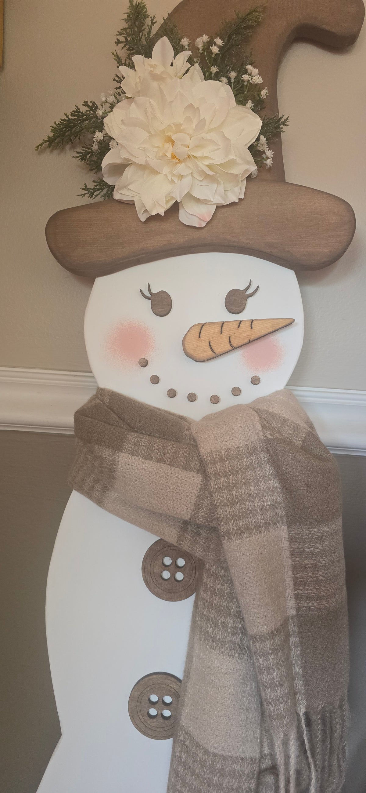 Elegant Wooden Snowman Couple