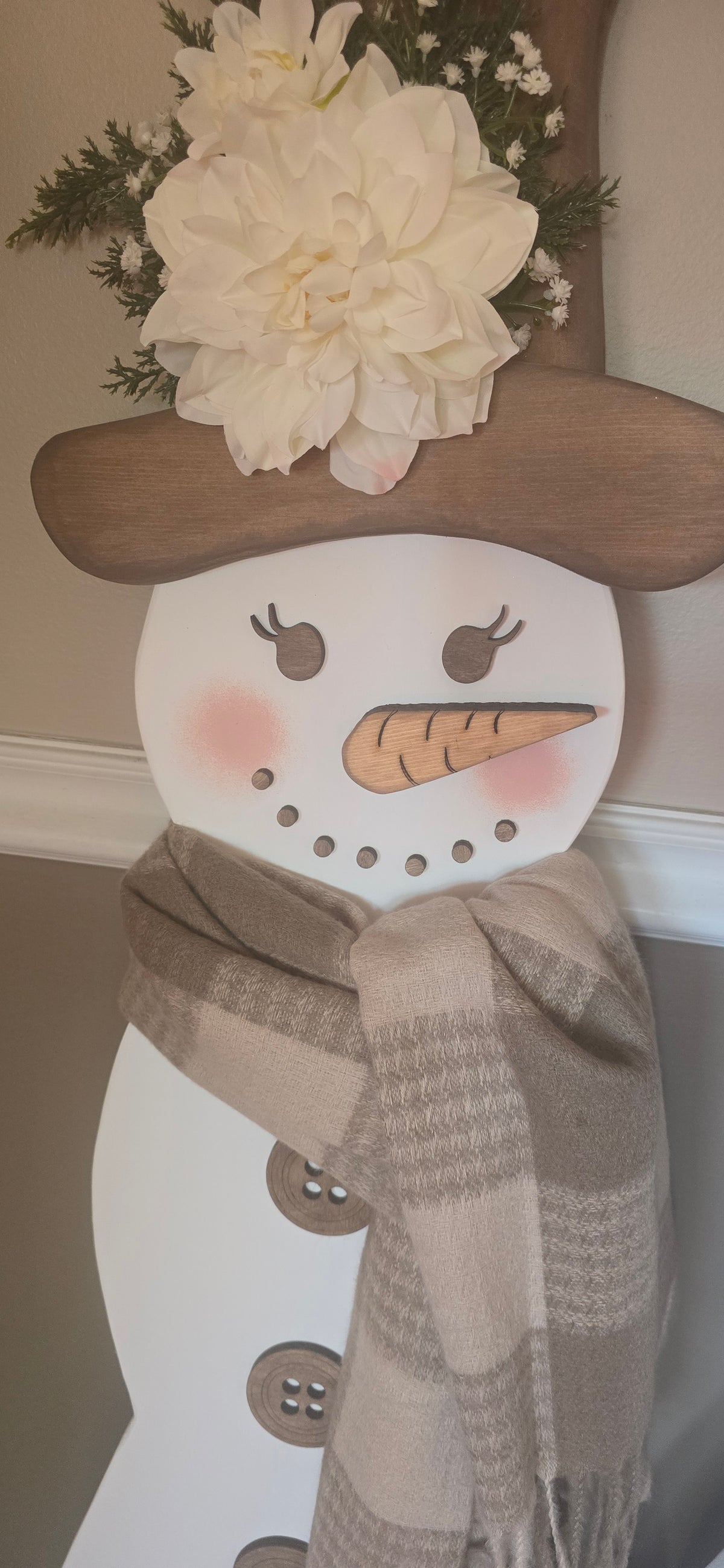 Elegant Wooden Snowman Couple