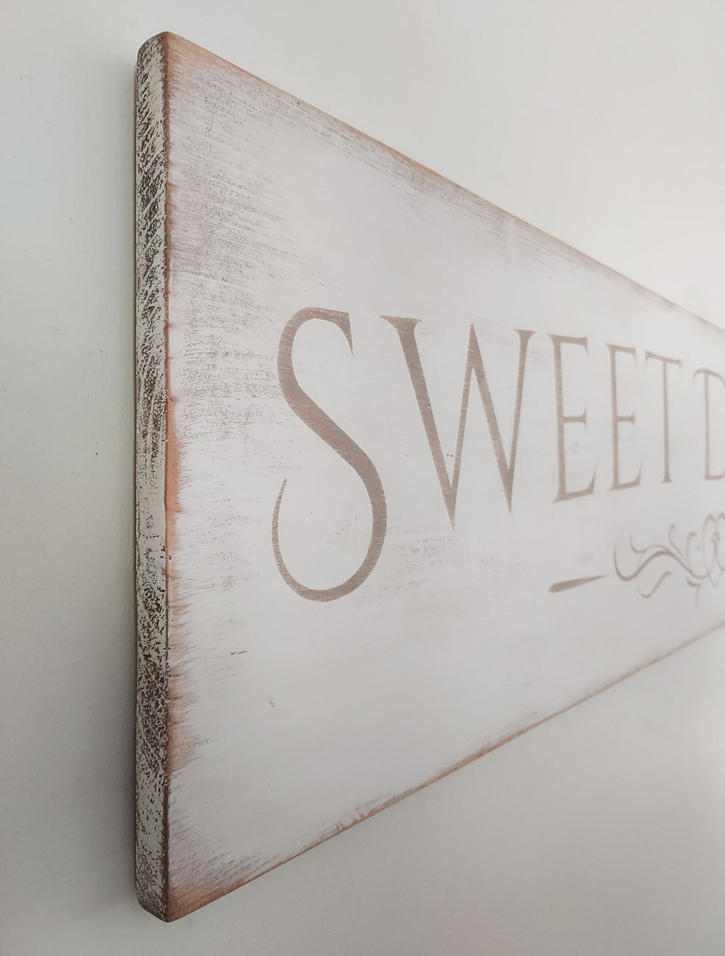 Antique Style Sweet Dreams Wooden Sign